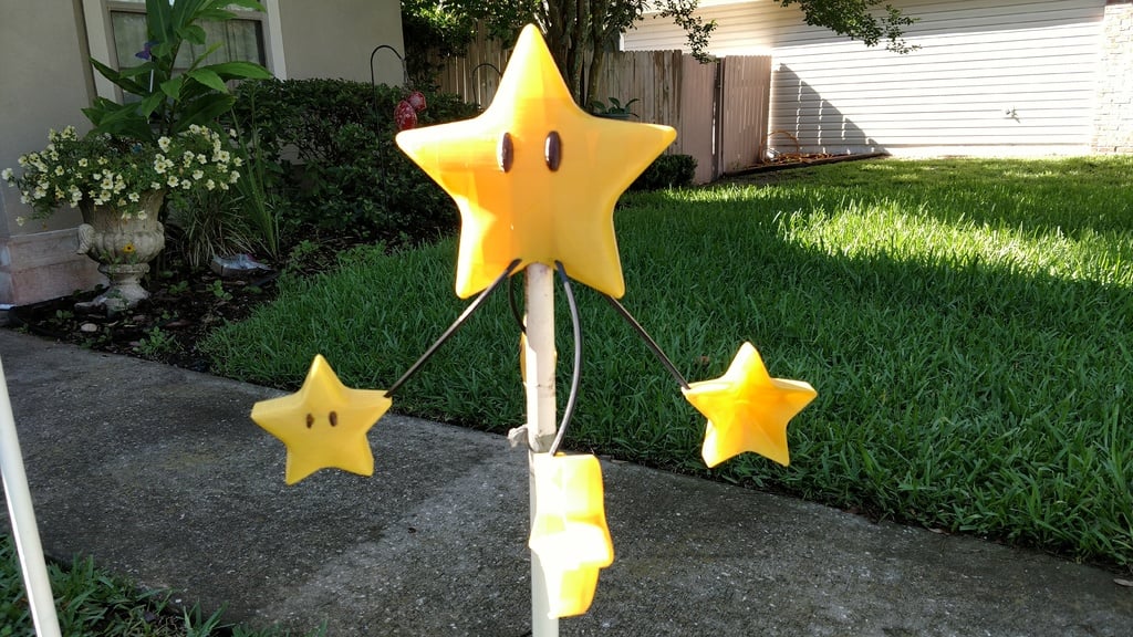 Invincible Lawn Star (Whirligig)