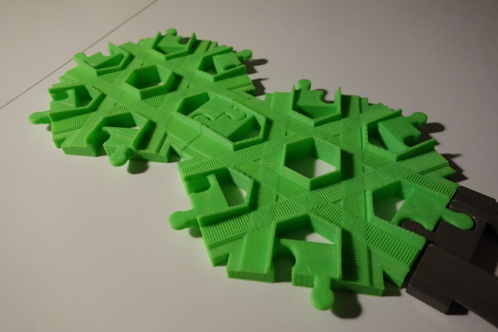 LEGO DUPLO train track hexagon crossing