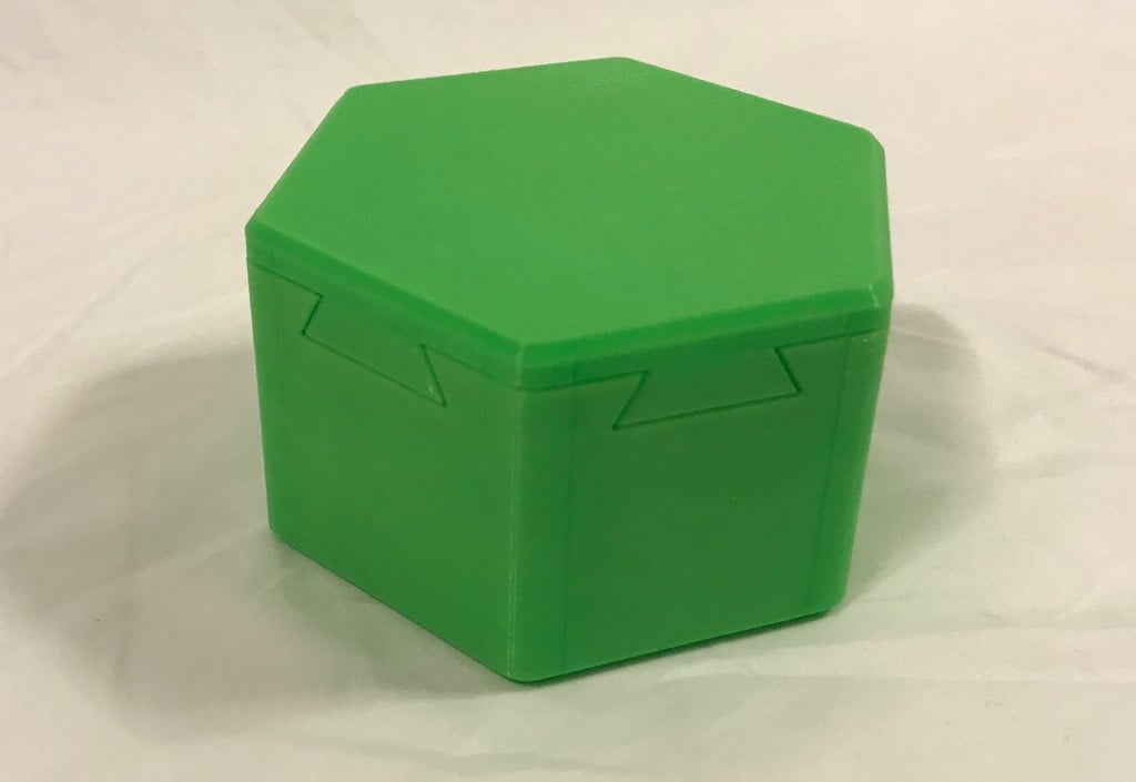 Hexagonal Impossible Dovetail Box