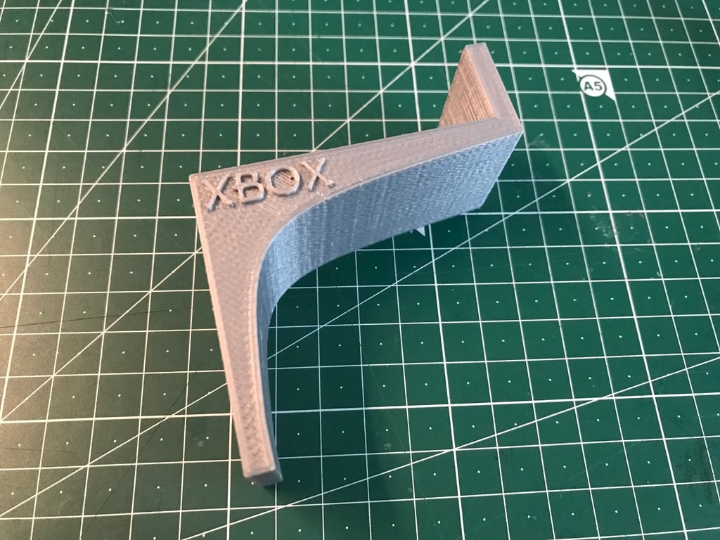 Xbox One S holder for VESA mount
