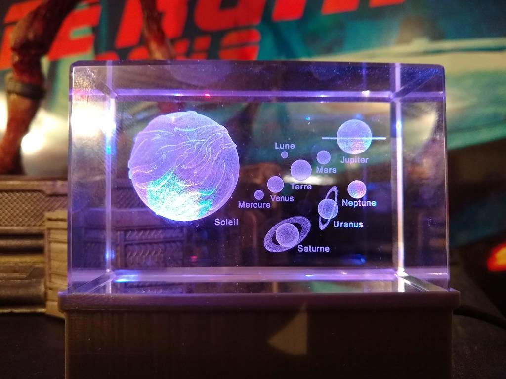 Bubblegram (laser glass) LED display stand 