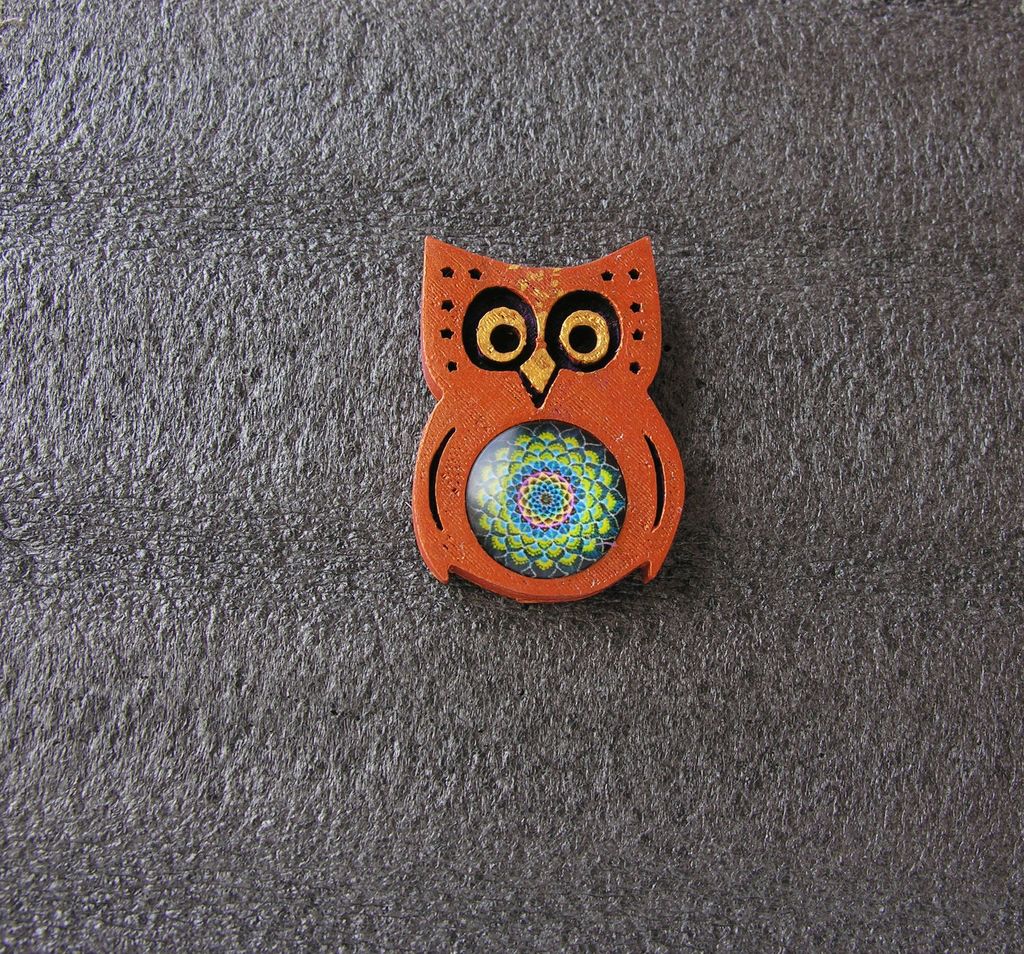 Owl cabochon pin brooch
