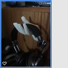 hand headphone holder