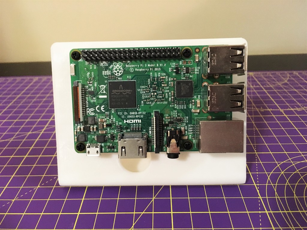 Raspberry Pi 3 B+ Stand