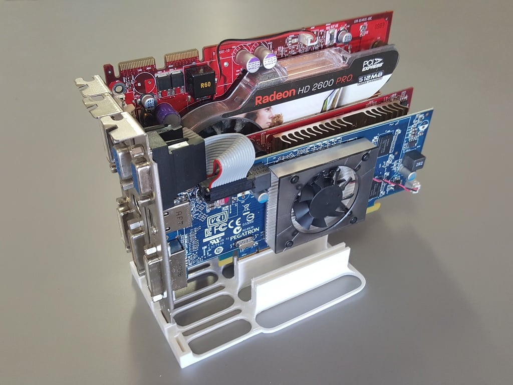 PCIe Card Stand