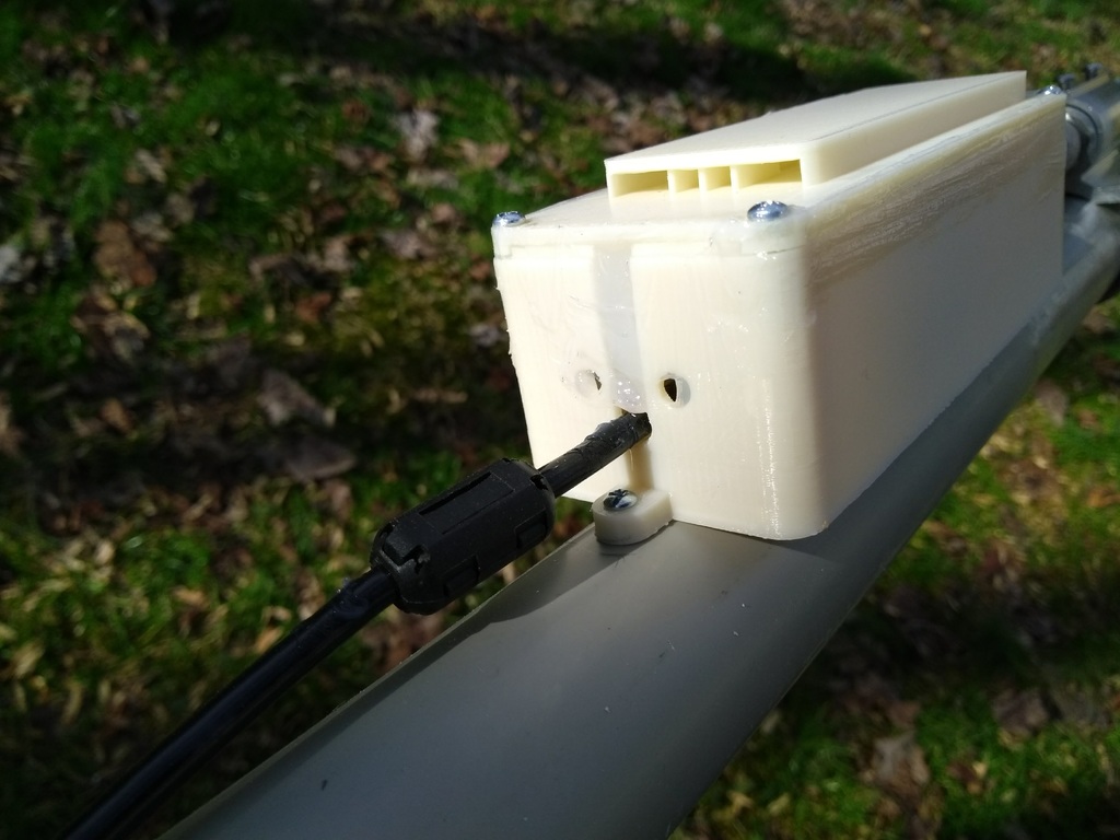 Waterproof SDR Container With Vented Cover