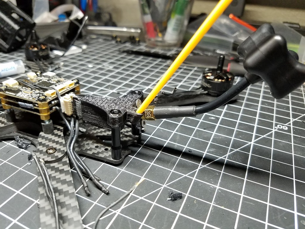IFlight XL7 V2 TBS Crossfire Receiver, Antenna & FPV Pigtail Mount