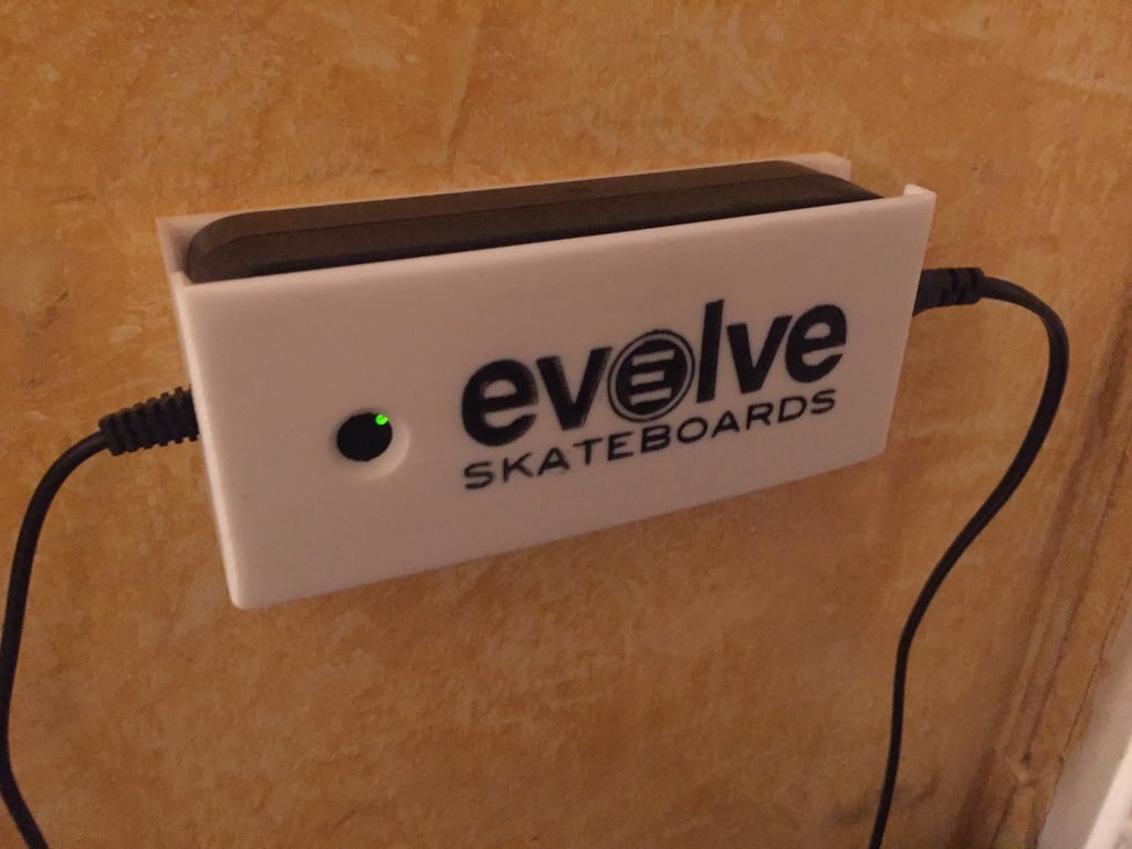 Evolve Charger Wall Mount