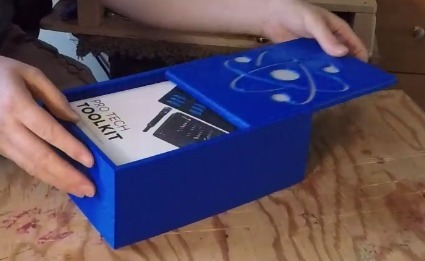 Science gift box with lid