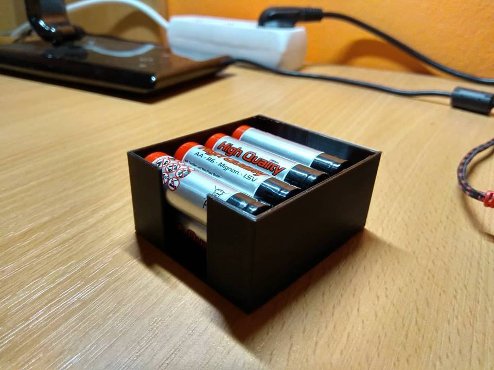 AA_Battery Holder