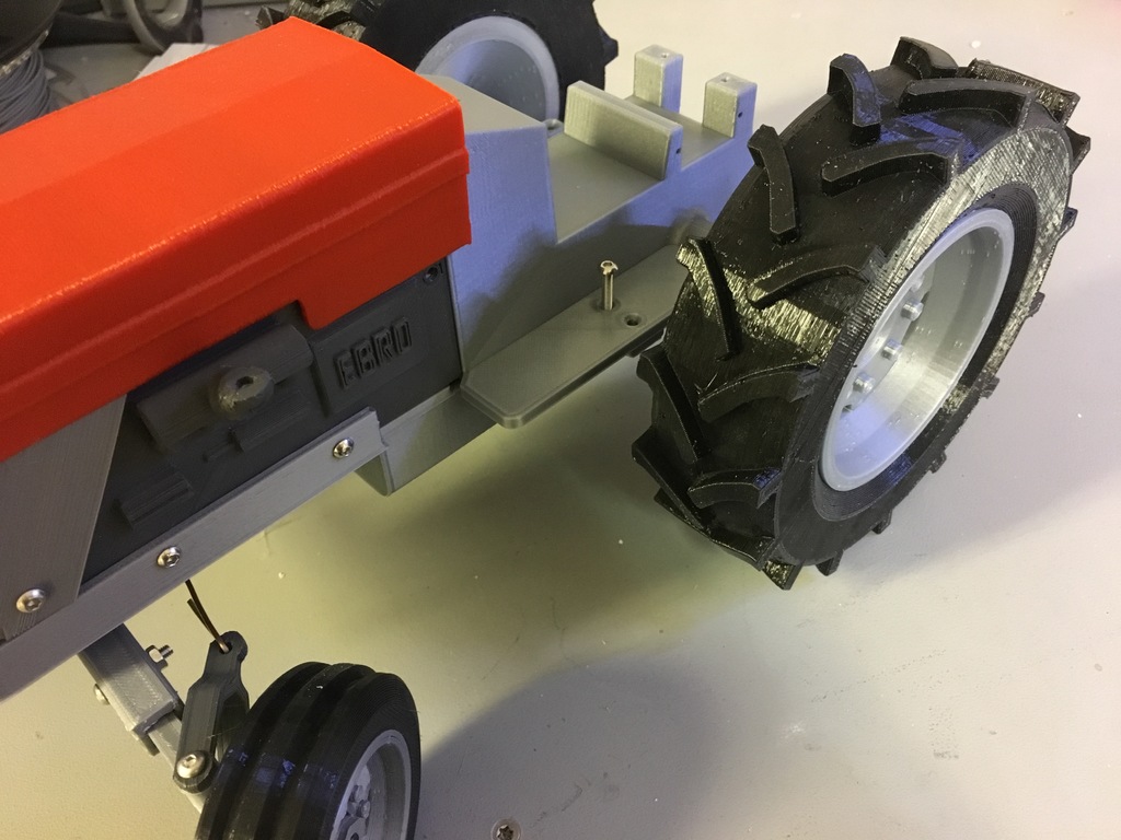 OpenRC Tractor modern rear tires