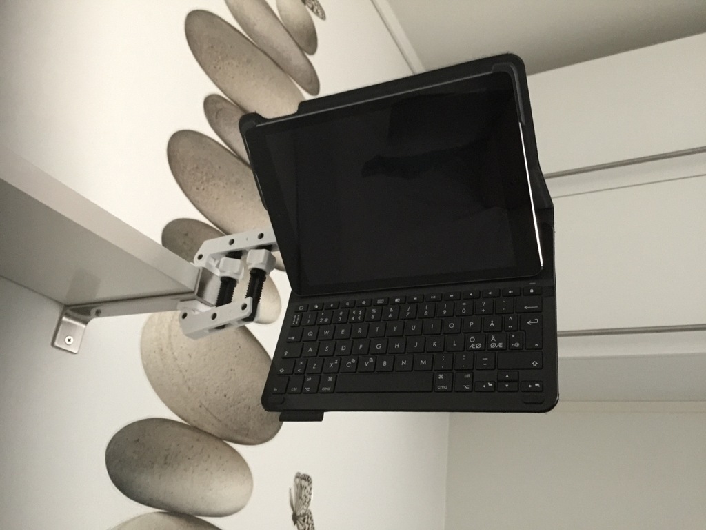 Hand screw clamp with extended arm/ Ipad with keyboard stand
