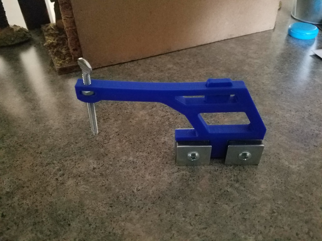 Magnetic Building Board Hold Down Clamp