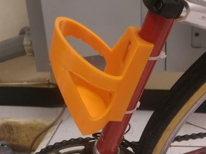 Bike water bottle holder v2! 3D model