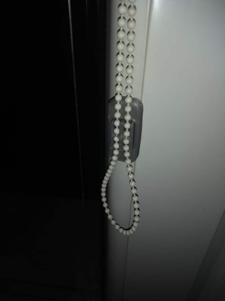 Window chain holder