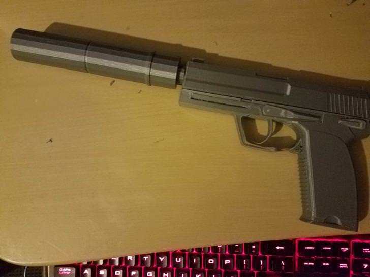 USP-S with Removable Supressor