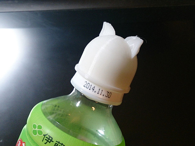 Screw cap for plastic bottle