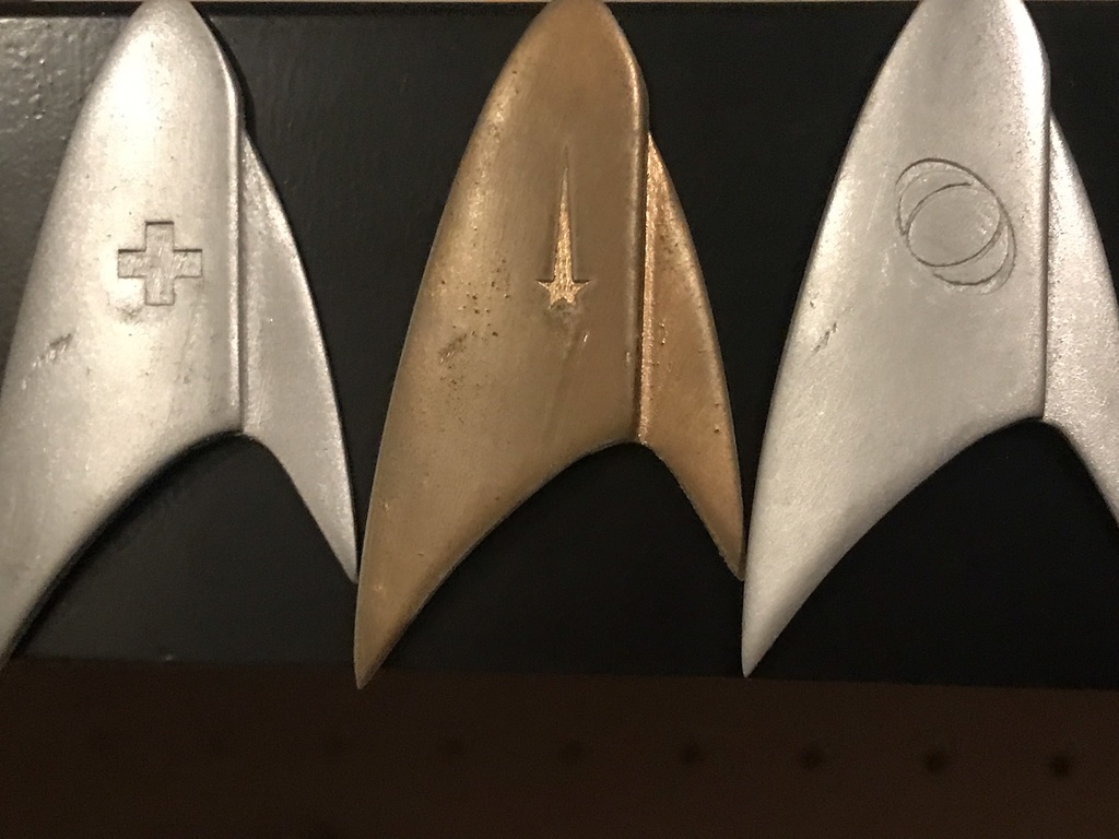 Star Trek Discovery Badges (Command / Science / Engineering / Medical)