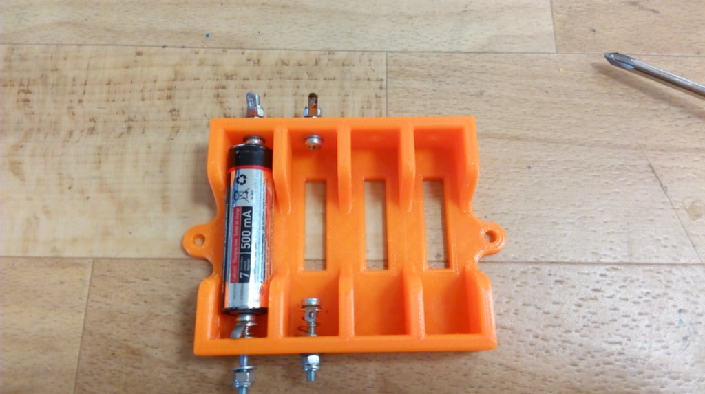 1-2-4 AA battery holder for charging