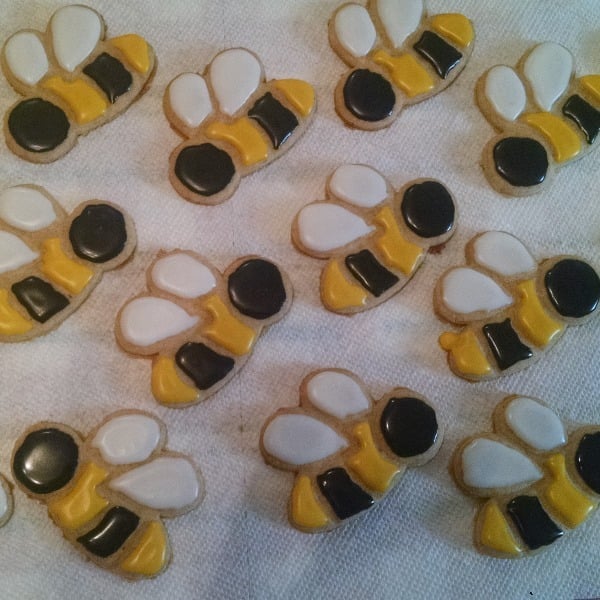 Bumble Bee Cookie Cutter
