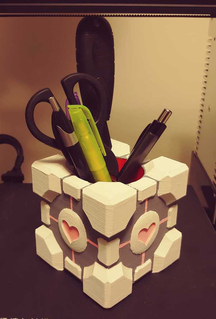 Companion Cube Pencil Holder