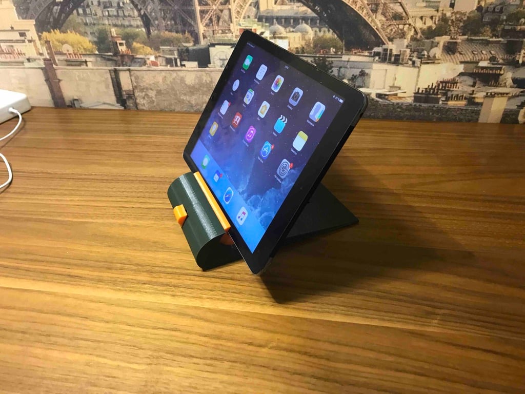 Adjustable iPad Air Stand