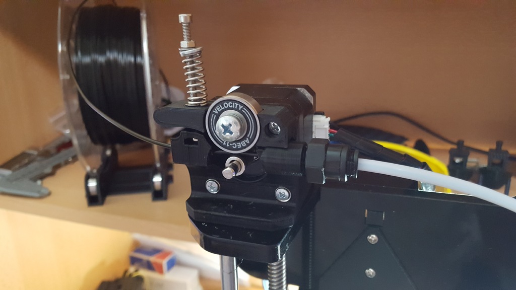 Customized Bowden Extruder Mount With 1/8'' BSPT Thread