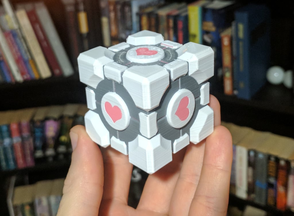 Weighted Companion Cube - Multi-Material