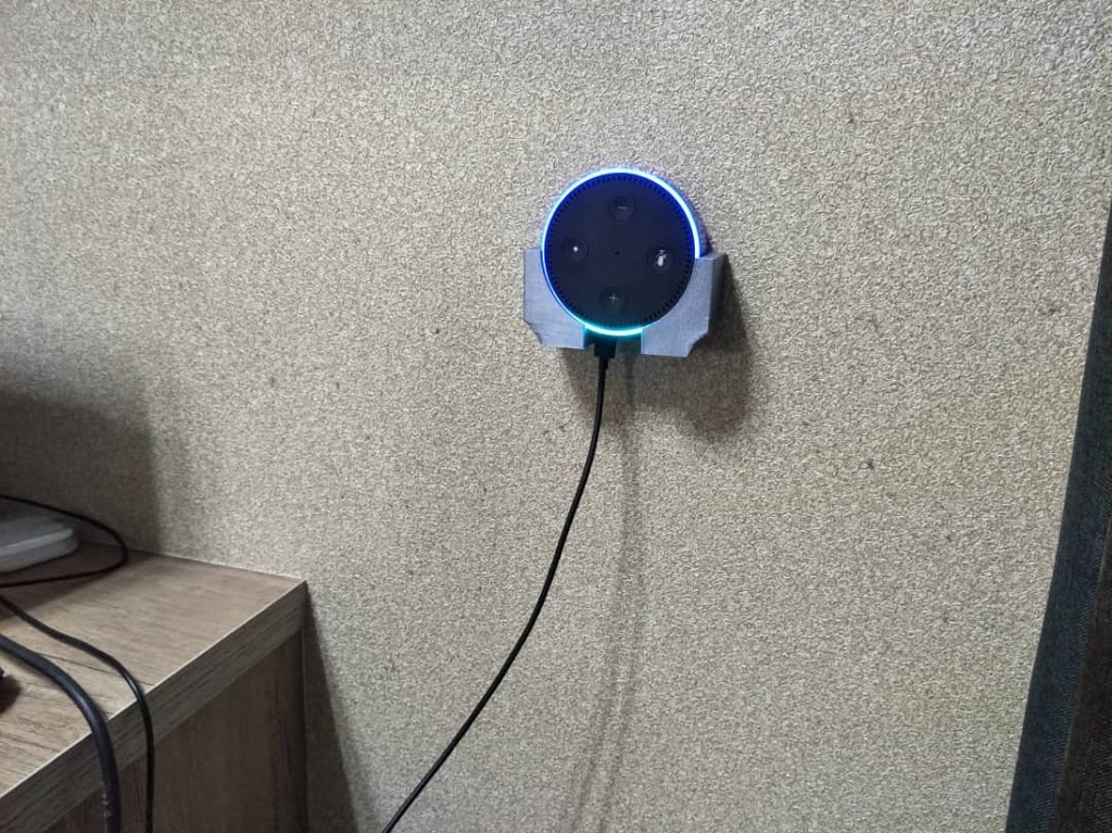 Alexa Echo Dot Simple Wall Mounting