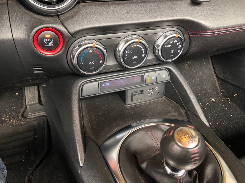 Mazda MX5 ND DIY Oil Temperature Display