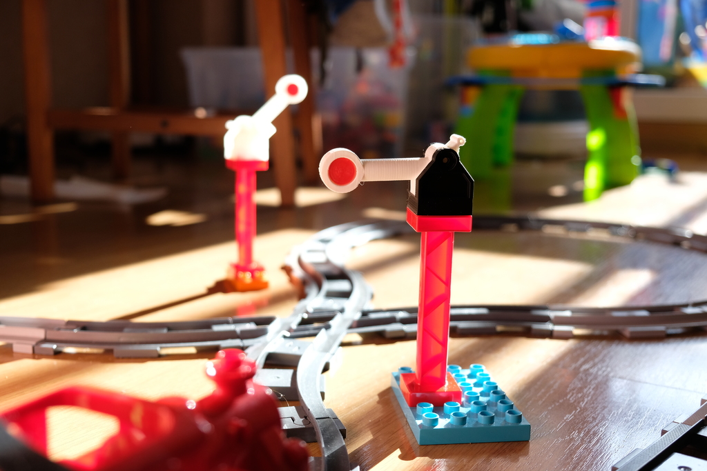 Lego Duplo Inspired Railroad Semaphore / Signal