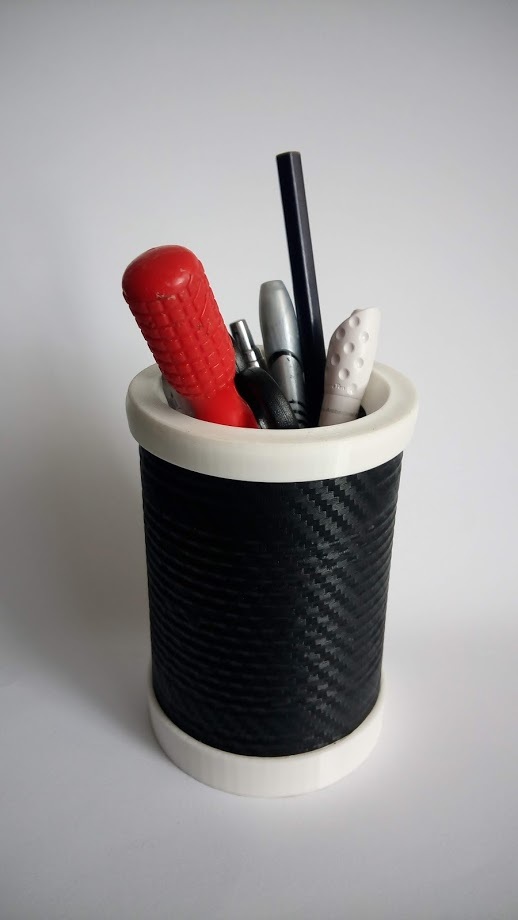Tin can lid/protection organizer - Pencil case