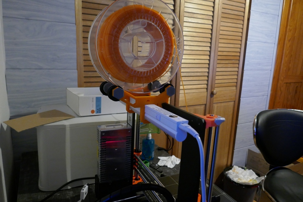 Spool Holder for Prusa i3 MK2 with LED support (from https://www.thingiverse.com/thing:1656032)