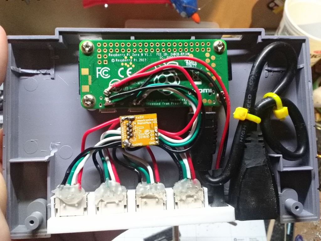 Ultimate Pi Zero W emulator machine inside SNES Cartridge