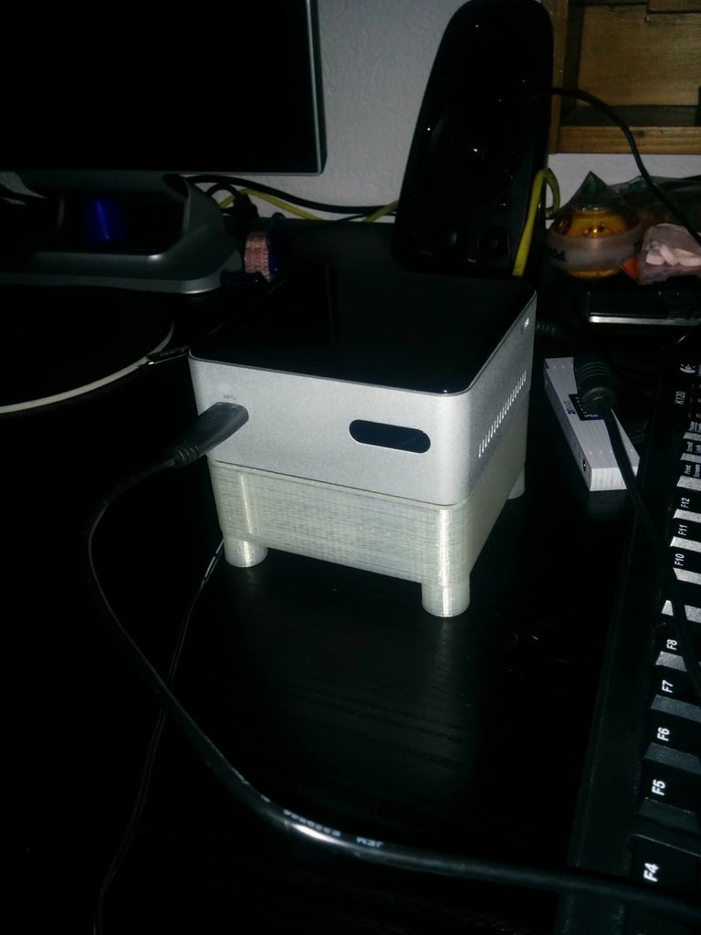 Cooling system for NUC