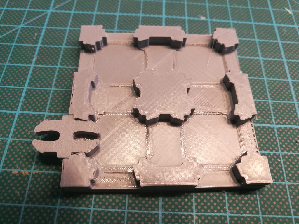 Connectable Bases for Niphilim's Modular Space Scenery