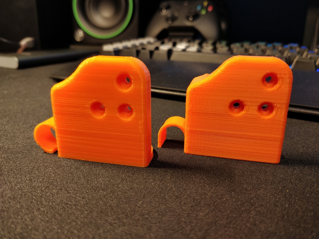 Rear right corner with guide for AzzA's Wanhao i3 z-brace