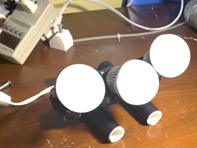 DIY LED Worklight - Convert Spare Lightbulbs into a portable & robust work lamp!