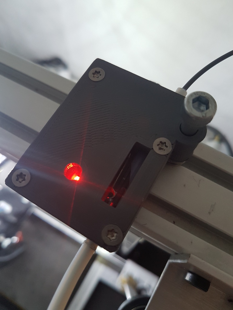 Filament sensor for reverse bowden setups