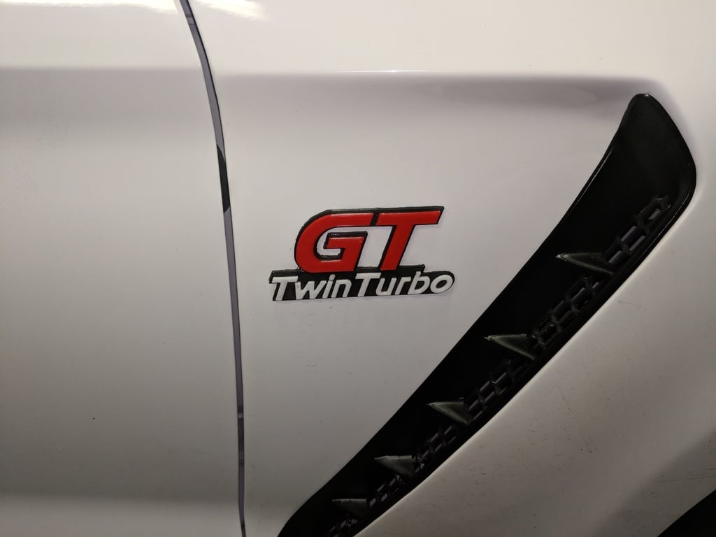 GT TT fender logo for mustang