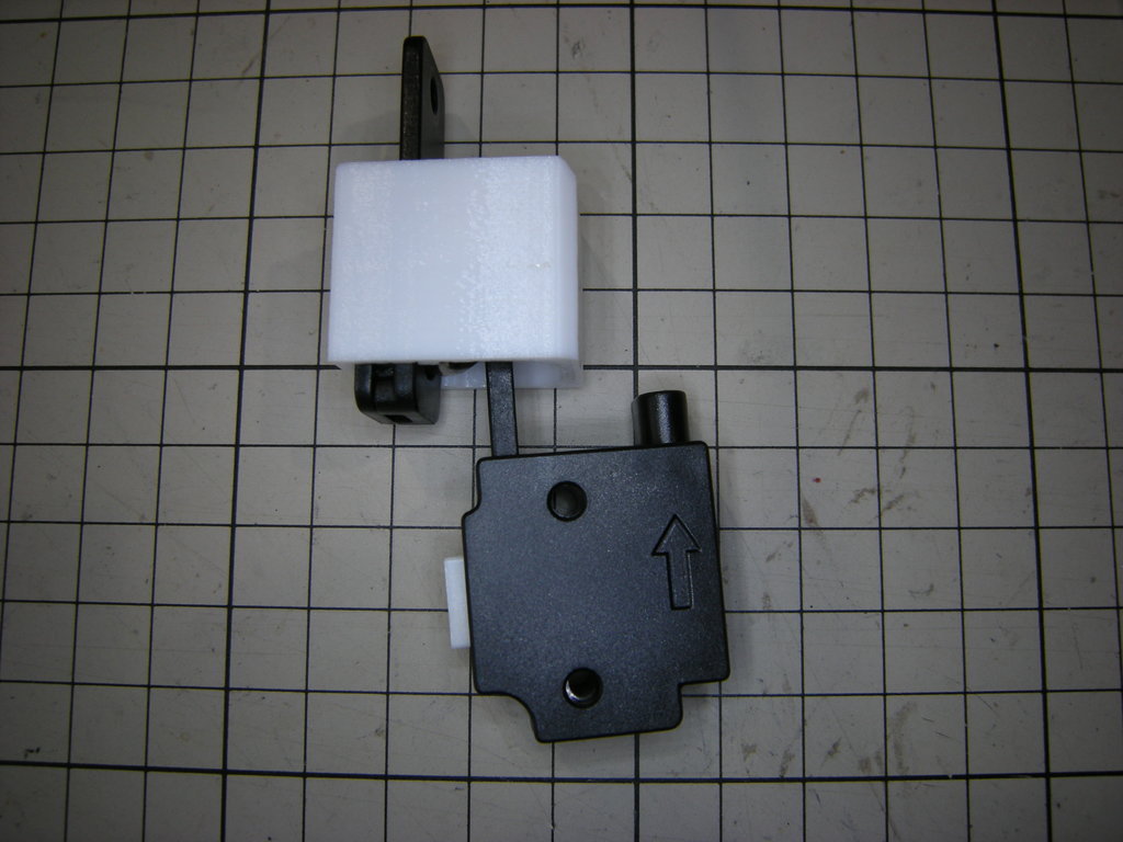 ANYCUBIC i3 MEGA filament sensor retainer