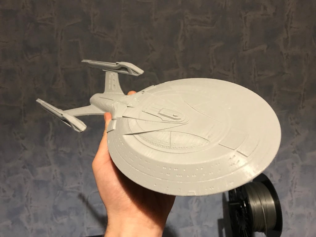 Star Trek Enterprise E (2 parts for easy printing)