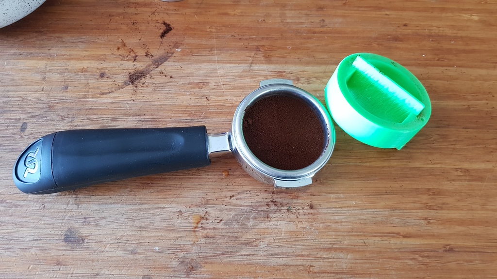 Adjustable espresso coffee ground leveling tool for 58mm portafilter