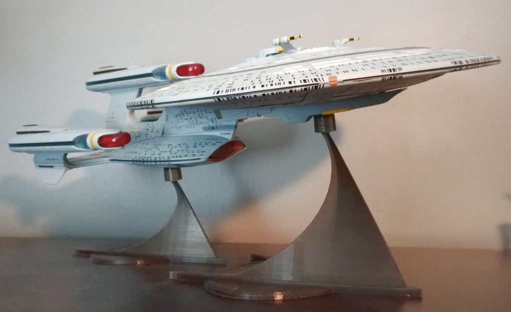 All Good Things Future Enterprise NCC1701 Toy Stand - Art Asylum (AA) / Diamond Select Toys (DST)