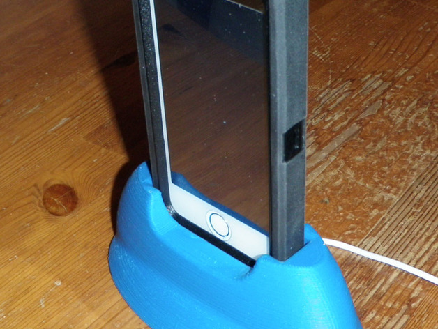 IPhone 5/5S dock for use with OtterBox Defender case