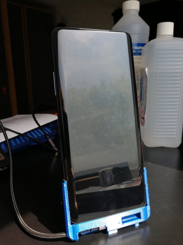 Oneplus 7 Pro stand / dock