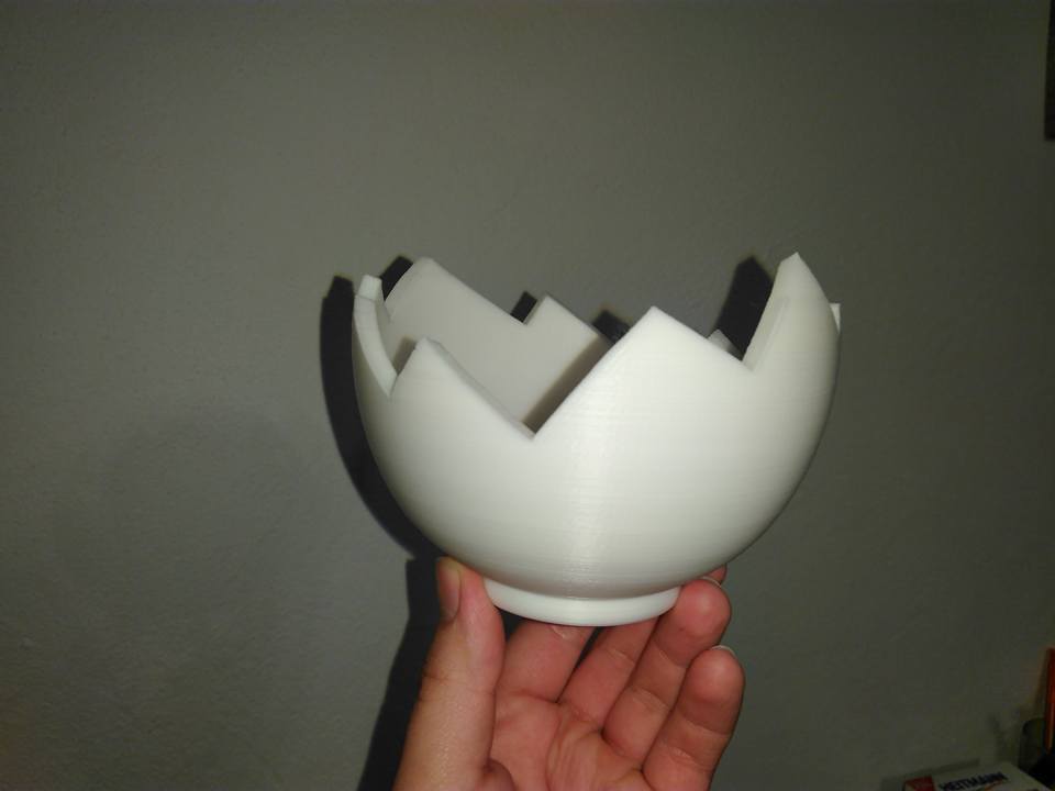 Egg-shaped bowl