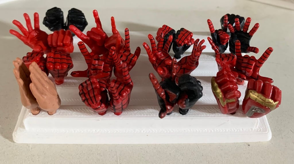 Marvel Legends extra hands stand