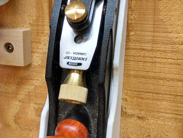 Wall holder for Veritas Cabinetmaker's Trimming Plane