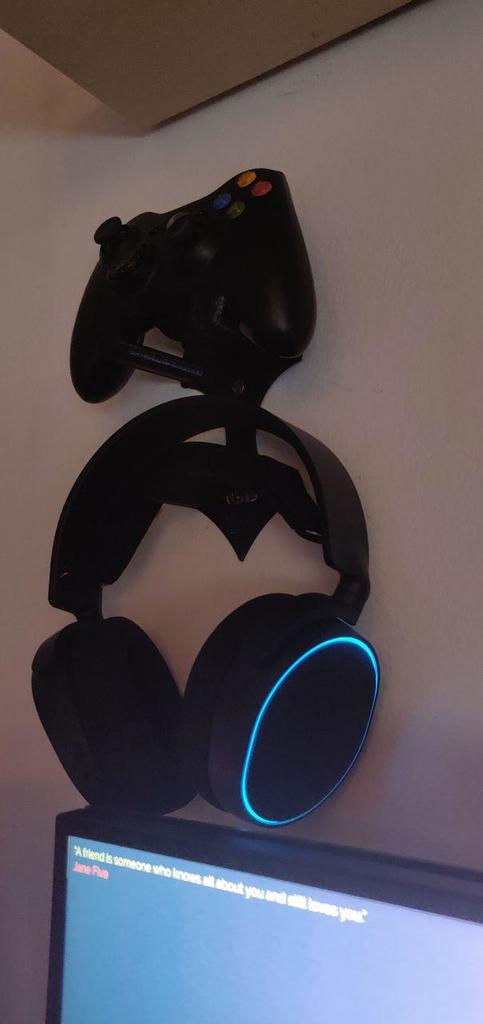 Xbox One/360 and Headset Holder (Universal)
